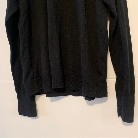GAP | Cold Shoulder Long Sleeve - Picture 9 of 12